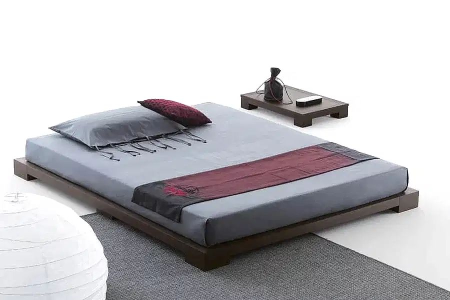 Yere yakın masif karyola