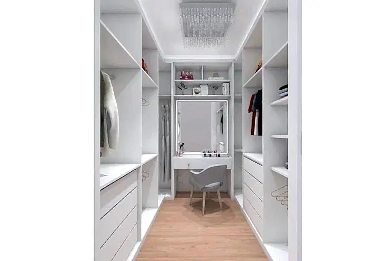 Giyinme Odası Beyaz